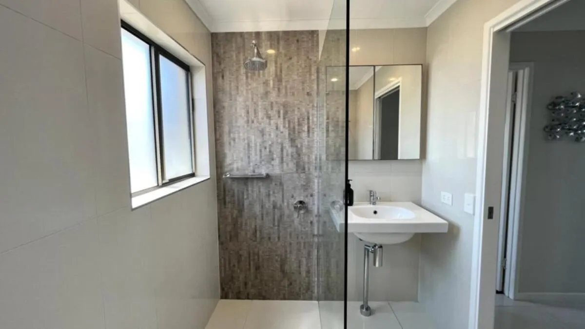 Serene Beachside Apartment Caloundra