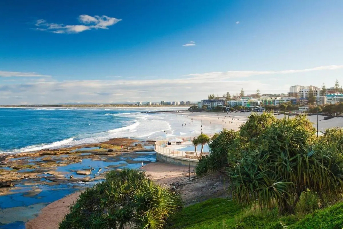 Serene Beachside Apartment Caloundra